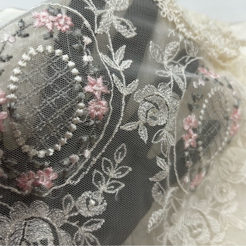 Vintage Victorian style midi dress womens size medium Cream Lacey renaissance - Picture 10 of 15